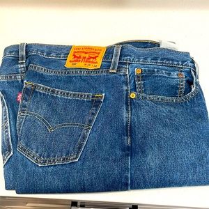 Levi’s 550 jeans 35 waist 32 inseam